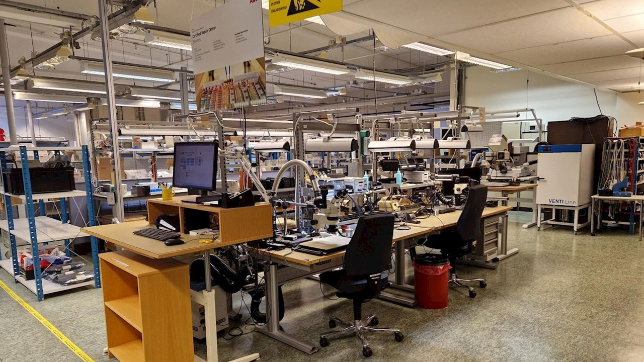 图片关键词 ABB circularity program reduces industrial electronic waste to landfill by 93 percent over four-year period